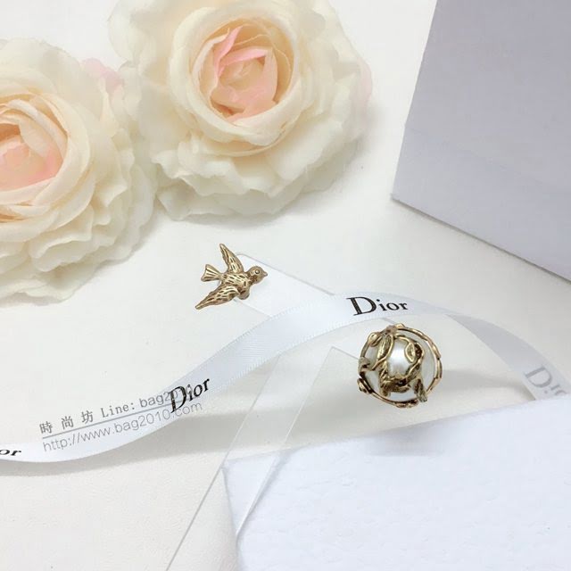 Dior飾品 迪奧經典熱銷款珍珠與鳥復古銅色耳釘耳環  zgd1466